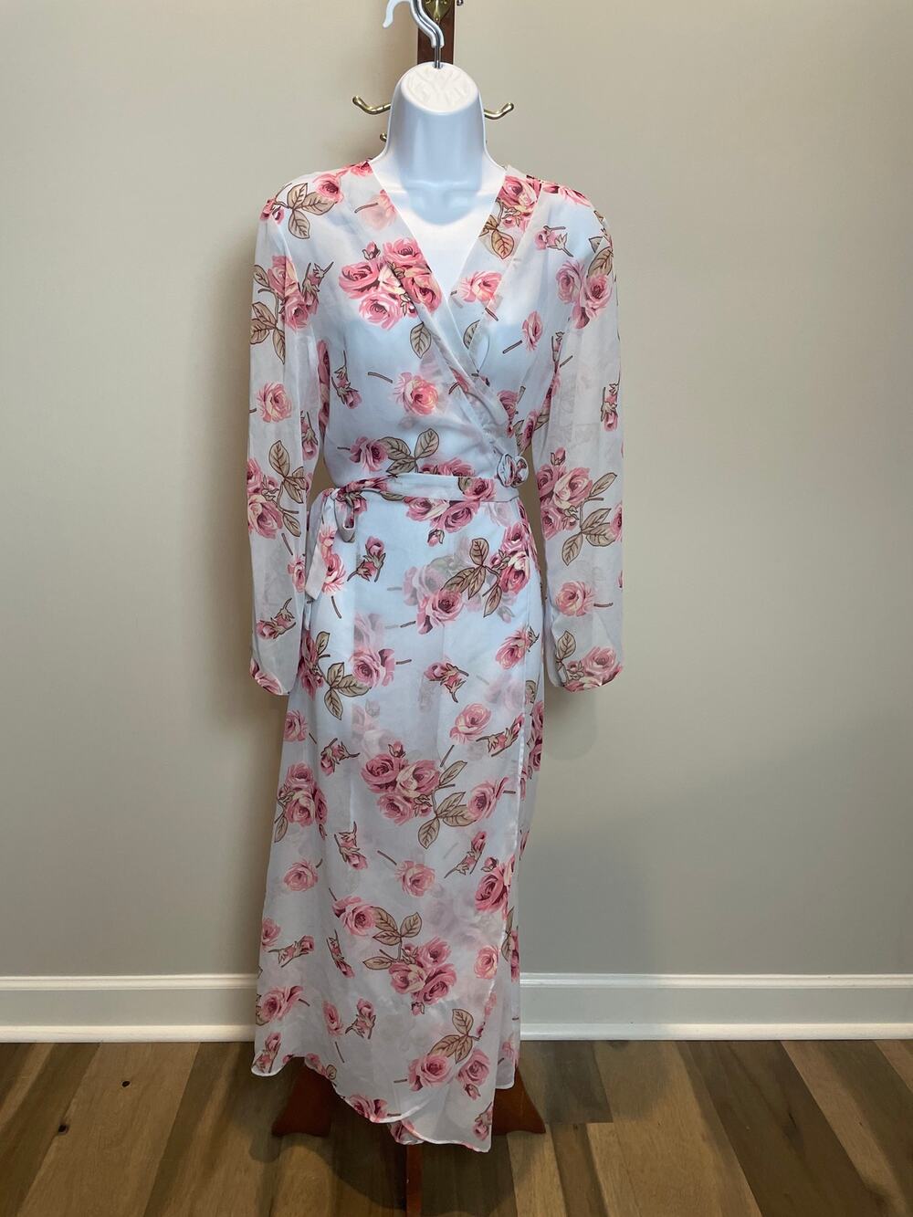 Enchanting Sheer Chiffon Robe Size M Light Blue Floral Long Robe